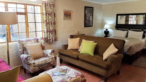 Hotel Lake Naverone Holiday Cottages