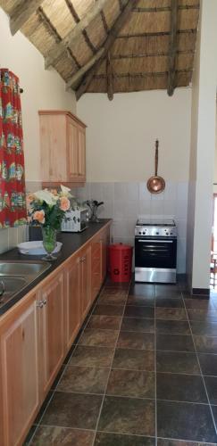 Hotel Lake Naverone Holiday Cottages