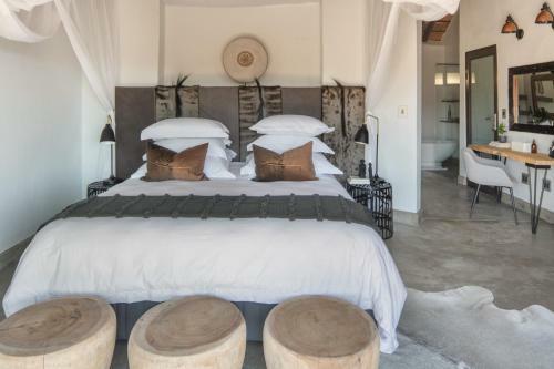 Royal Madikwe Luxury Safari Lodge