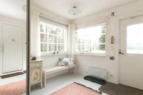 Uitonpuisto Holiday Home