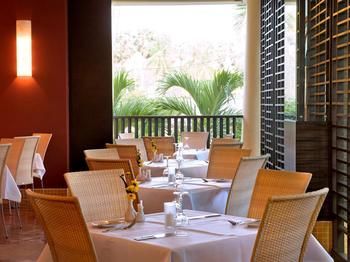 Hotel All Seasons Naiharn Phuket
