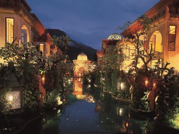 Hotel Sawasdee Village