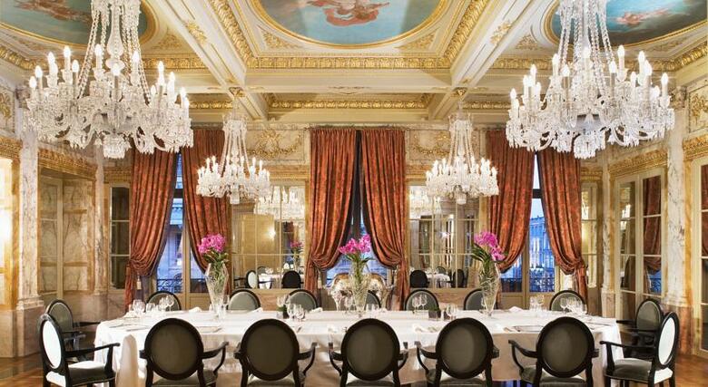 Grand Hotel De Bordeaux & Spa