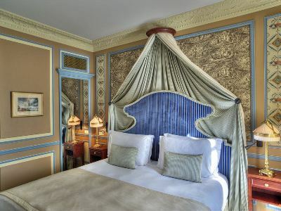 Grand Hotel De Bordeaux & Spa