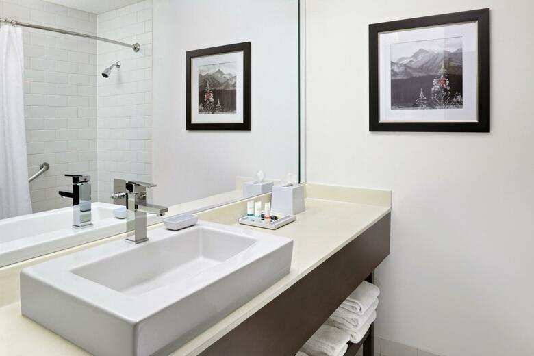 Hotel Four Points By Sheraton Calgary West