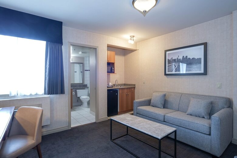 Sandman Hotel Calgary Airport