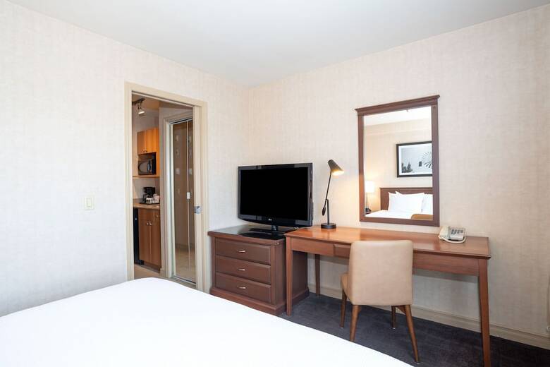 Sandman Hotel Calgary Airport