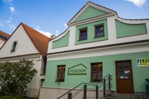 Hostal Penzion H-market