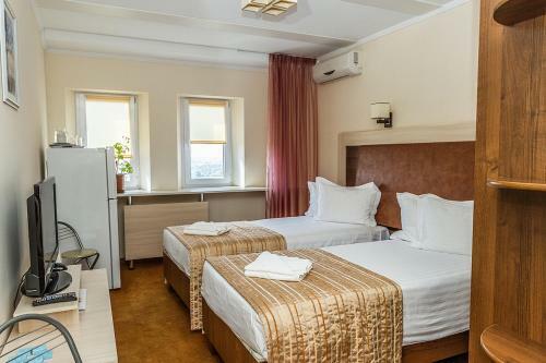 7 Sky Hotel Klinicheskaya Street