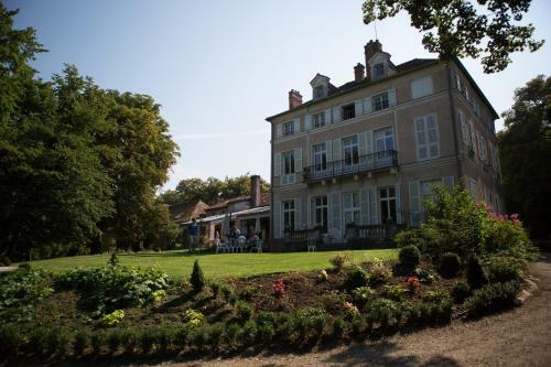 Bed & Breakfast Le Chateau De La Vierge