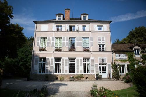 Bed & Breakfast Le Chateau De La Vierge