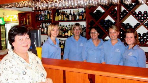 Hostal Kronenhoff Guesthouse