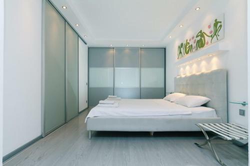 Alex Apartments On Lva Tolstogo