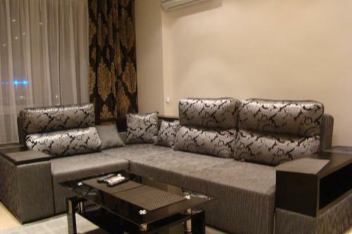 Alex Apartments On Lva Tolstogo