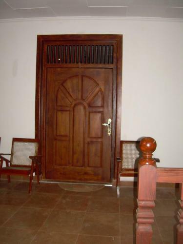 Hostal Bandhusena House & Apartment