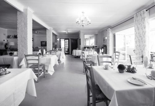 Hostal Klein Waterval Riverside Lodge