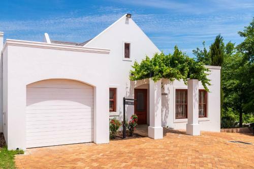 Hotel Three Cities Kleine Zalze Lodge