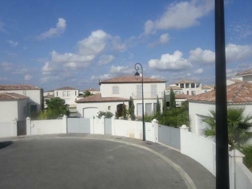 Holiday Home Au Bord De L Eau Aigues Mortes