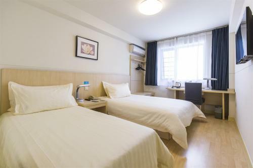 Hotel Jinjiang Inn - Heze Coach Station