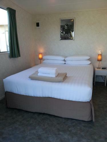Martinborough Top 10 Holiday Park
