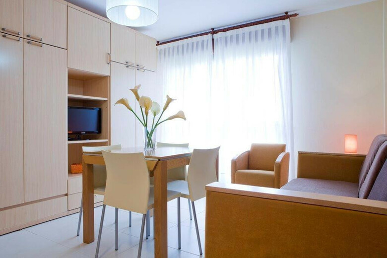 Apartamentos Los Arces De Isla