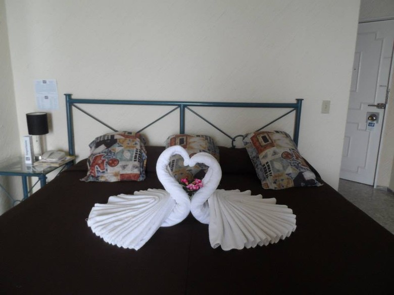 Hotel Las Torres Gemelas Suites&beach Resort