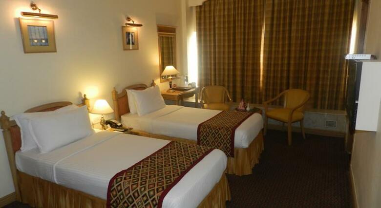 Hotel Fariyas