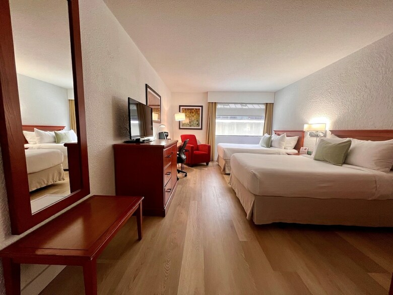 Hotel Universel Montreal