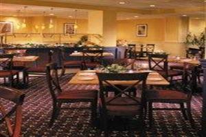 Sandman Hotel Montreal-longueuil