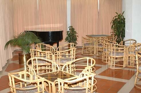Topazio Mar Beach Hotel & Apartments
