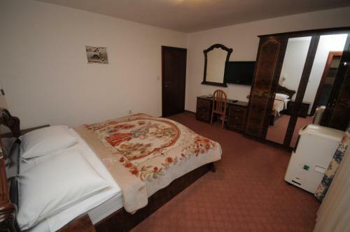 Golden Card Motel