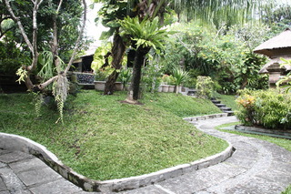 Hotel Alam Puri Art Museum Resort & Spa
