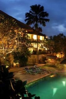 Hotel Alam Puri Art Museum Resort & Spa