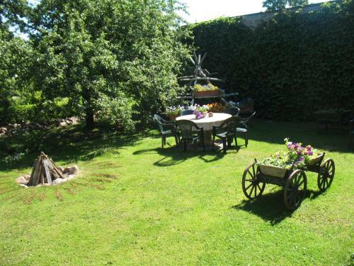 Hostal Pulkvedis Guest House