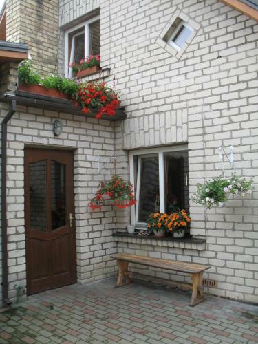 Hostal Pulkvedis Guest House