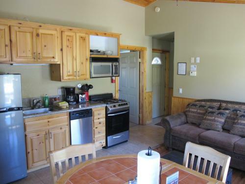 Hotel Convict Lake Resort