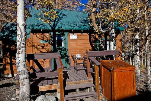 Hotel Convict Lake Resort