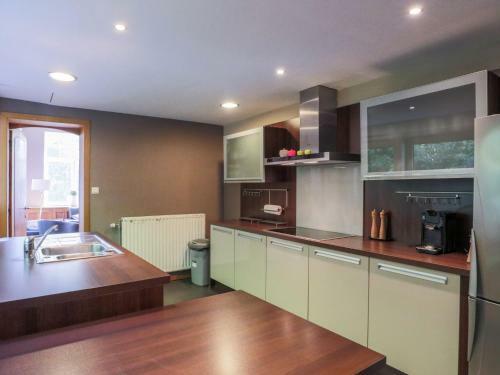 Villa Hez-de-s�verin