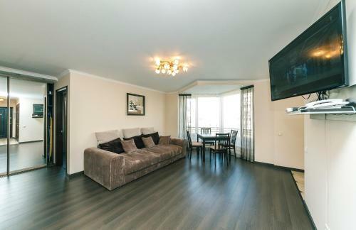 Luxrent Apartments On Lesi Ukrainki - Kiev