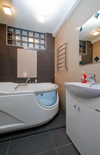 Luxrent Apartments On Lesi Ukrainki - Kiev
