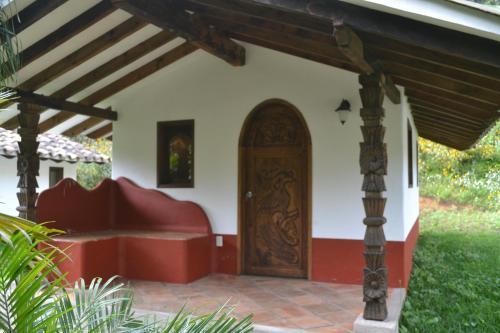 Agroturismo Caba�as La Jicarita