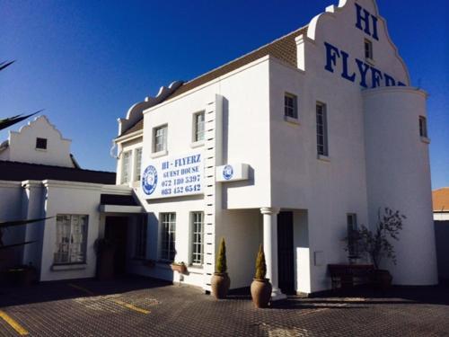 Bed & Breakfast Hiflyerz Guest House