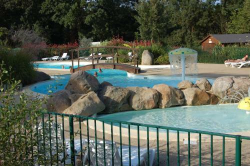 Hotel Camping Le Balcon De La Baie