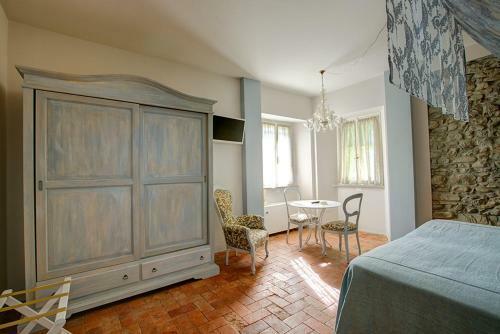 Hostal Corte San Ruffillo Country Resort