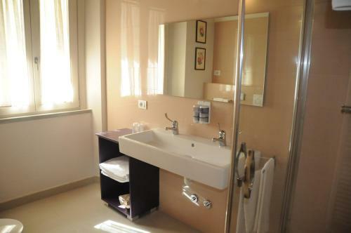 Hostal Corte San Ruffillo Country Resort