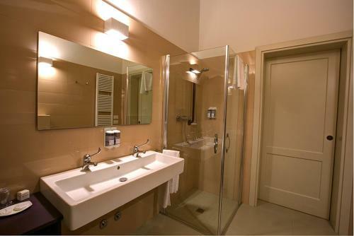 Hostal Corte San Ruffillo Country Resort