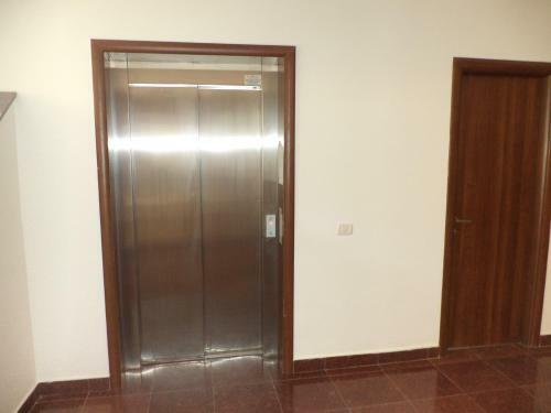 North Lane Apartment