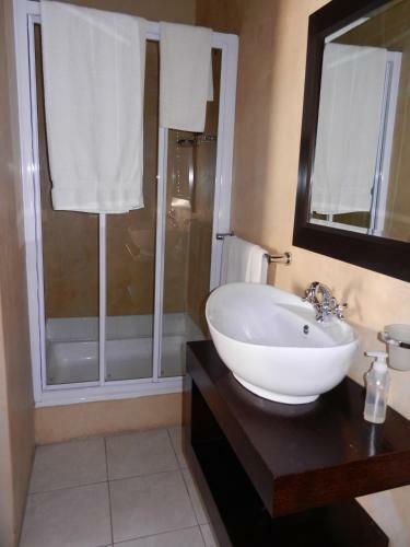 Hostal Ninety9 On Villiers Guest House