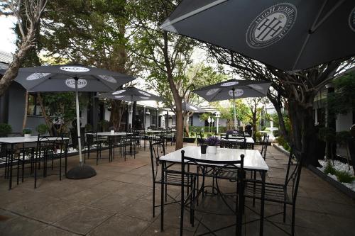 Halfway House Hotel