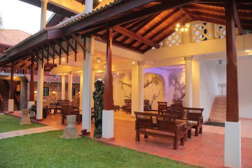 Wunderbar Beach Hotel